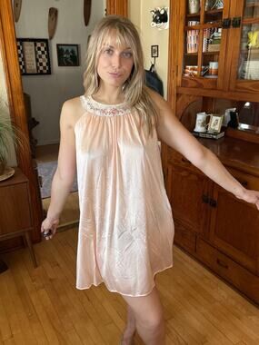 Lorraine Slip Dress vintage peach floral coquette Sabrina carpenter 50s medium
